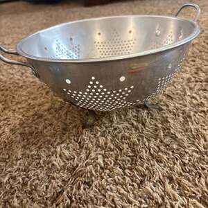 Vintage Aluminum 7 Star Footed Colander Strainer with Handles, 9-10 Inch